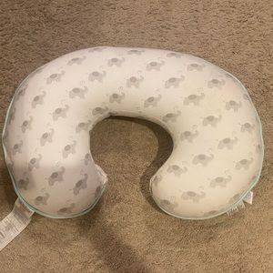 Boppy pillow